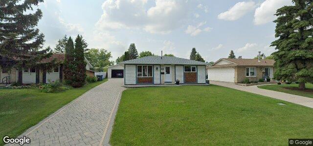 Larawan ng 15 Springlea Path sa Winnipeg, Manitoba