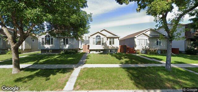 Larawan ng 151 Pentland Street sa Winnipeg, Manitoba