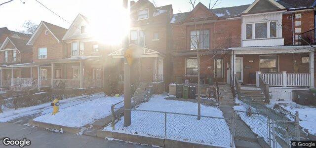 Larawan ng 152 Emerson Avenue sa Winnipeg, Manitoba