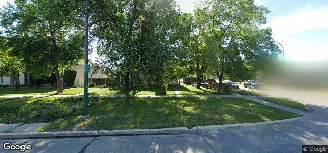 Larawan ng 1551 Rothesay Street sa Winnipeg, Manitoba