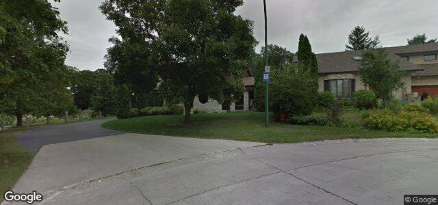 Larawan ng 16 Uxbridge Road S sa Winnipeg, Manitoba