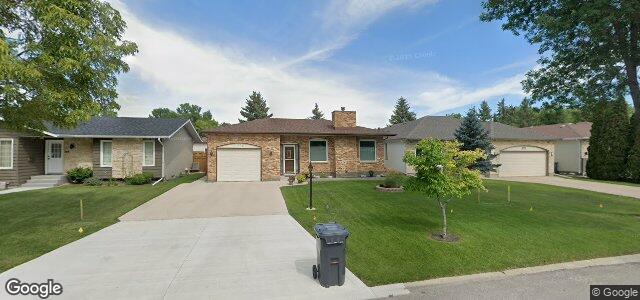 Larawan ng 176 Malcana Street sa Winnipeg, Manitoba