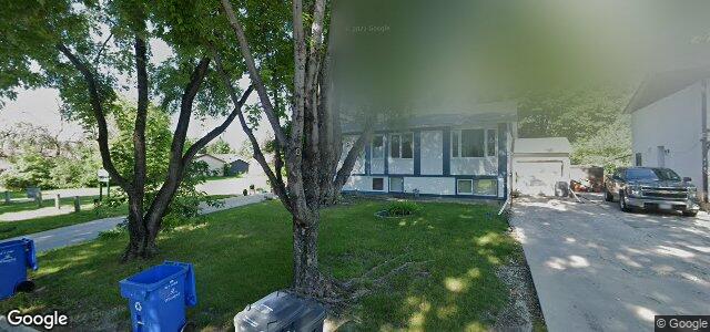 Larawan ng 182 Summerfield Way sa Winnipeg, Manitoba