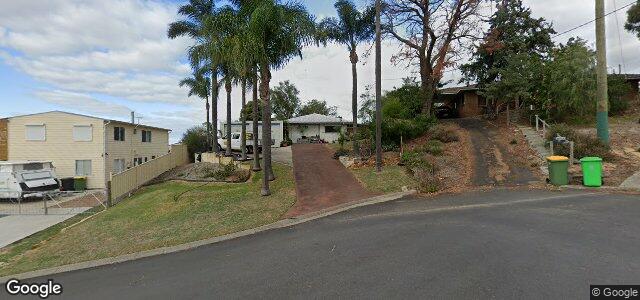 Larawan ng 2 Hooper Place sa Winnipeg, Manitoba