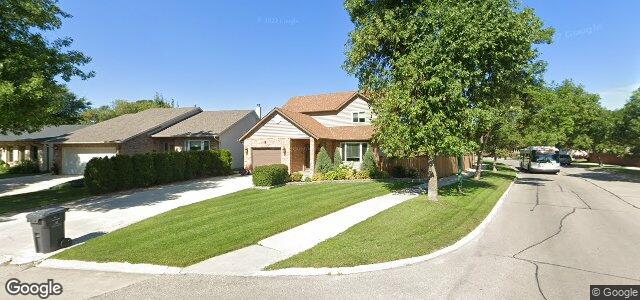 Larawan ng 2 Leatherwood Crescent sa Winnipeg, Manitoba