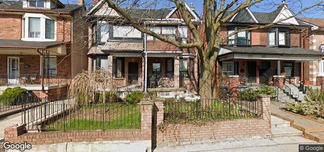 Larawan ng 204 Emerson Avenue sa Winnipeg, Manitoba