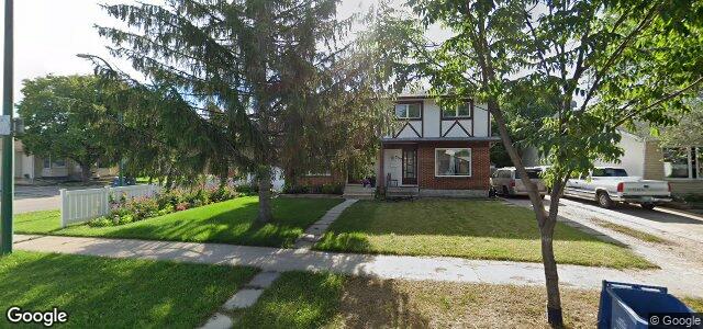 Larawan ng 204 Pentland Street sa Winnipeg, Manitoba
