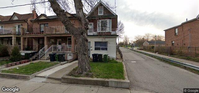 Larawan ng 215 Emerson Avenue sa Winnipeg, Manitoba