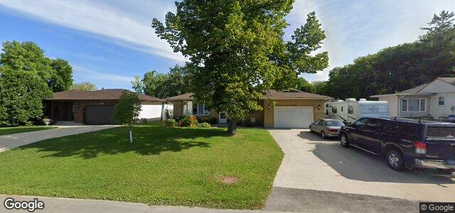 Larawan ng 227 Strood Avenue sa Winnipeg, Manitoba