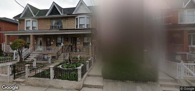 Larawan ng 235 Emerson Avenue sa Winnipeg, Manitoba