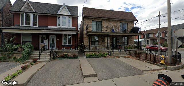 Larawan ng 240 Emerson Avenue sa Winnipeg, Manitoba