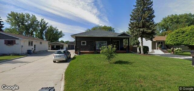 Larawan ng 240 Knowles Avenue sa Winnipeg, Manitoba