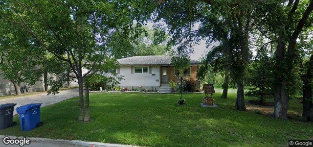 Larawan ng 241 Bonner Avenue sa Winnipeg, Manitoba