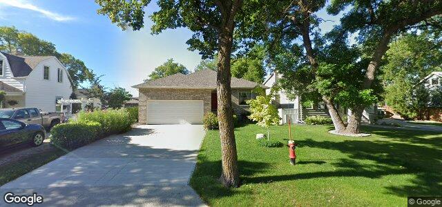 Larawan ng 242 Stuart Avenue sa Winnipeg, Manitoba