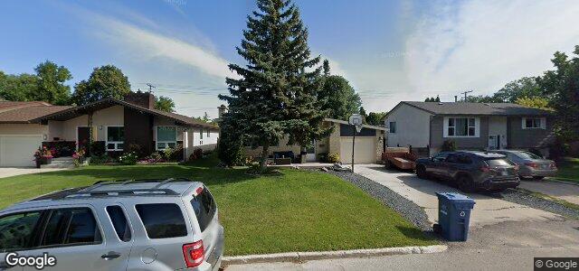 Larawan ng 247 Knowles Avenue sa Winnipeg, Manitoba