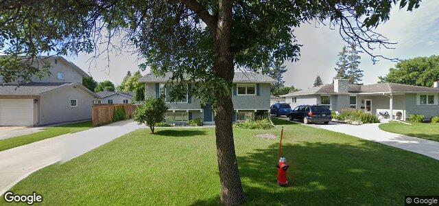 Larawan ng 250 Strood Avenue sa Winnipeg, Manitoba