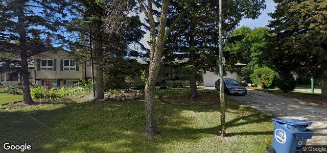 Larawan ng 260 Strood Avenue sa Winnipeg, Manitoba
