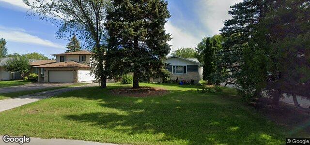 Larawan ng 271 Strood Avenue sa Winnipeg, Manitoba