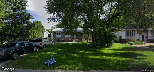 Larawan ng 275 Strood Avenue sa Winnipeg, Manitoba