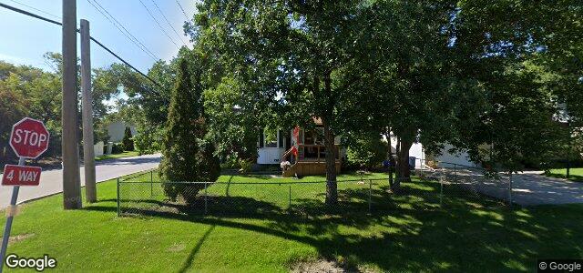 Larawan ng 284 Glenway Avenue sa Winnipeg, Manitoba