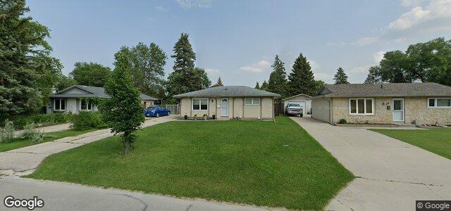 Larawan ng 30 Springlea Path sa Winnipeg, Manitoba
