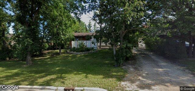 Larawan ng 301 Bonner Avenue sa Winnipeg, Manitoba