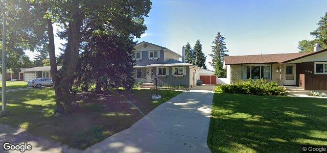 Larawan ng 310 Stuart Avenue sa Winnipeg, Manitoba