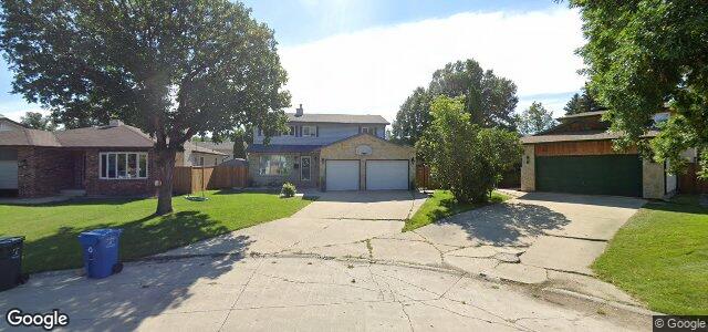 Larawan ng 32 Charles Hawkins Bay sa Winnipeg, Manitoba