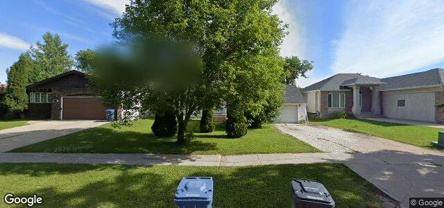Photo of 321 Mcivor Avenue in Winnipeg, Manitoba