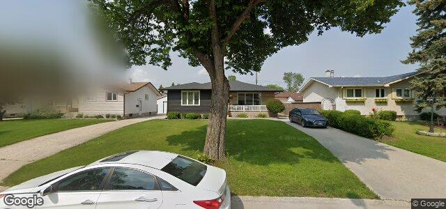 Larawan ng 321 Stuart Avenue sa Winnipeg, Manitoba
