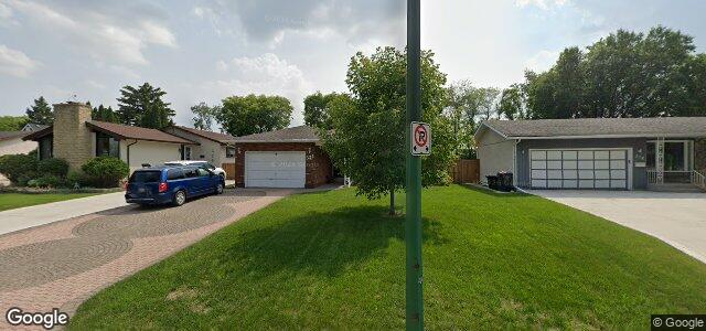 Larawan ng 322 Stuart Avenue sa Winnipeg, Manitoba