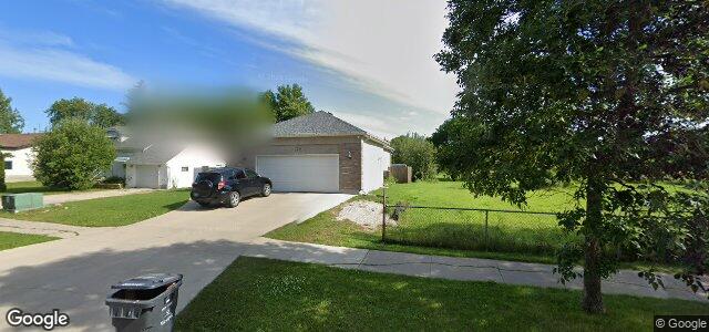 Larawan ng 325 Mcivor Avenue sa Winnipeg, Manitoba