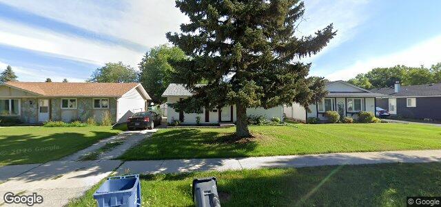 Larawan ng 327 Gilmore Avenue sa Winnipeg, Manitoba