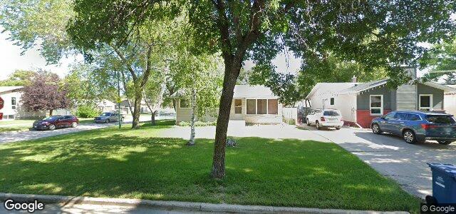 Larawan ng 327 Knowles Avenue sa Winnipeg, Manitoba
