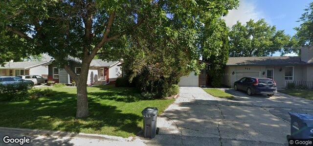 Larawan ng 331 Knowles Avenue sa Winnipeg, Manitoba