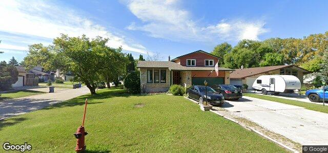 Larawan ng 334 Knowles Avenue sa Winnipeg, Manitoba