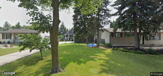 Larawan ng 334 Stuart Avenue sa Winnipeg, Manitoba