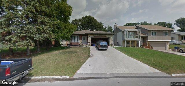 Photo of 335 Bonner Avenue in Winnipeg, Manitoba