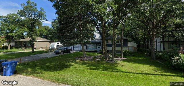 Larawan ng 339 Foxdale Avenue sa Winnipeg, Manitoba