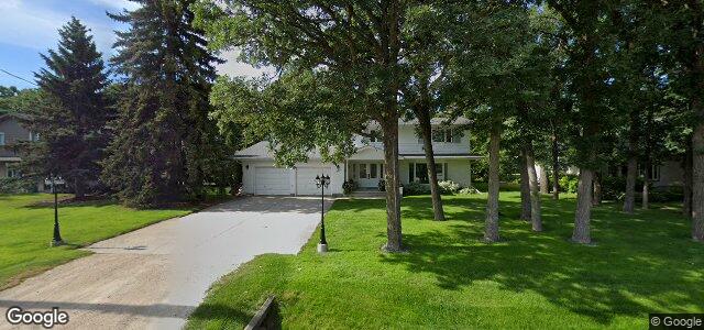 Larawan ng 350 Foxdale Avenue sa Winnipeg, Manitoba