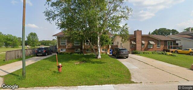 Larawan ng 38 Malcana Street sa Winnipeg, Manitoba