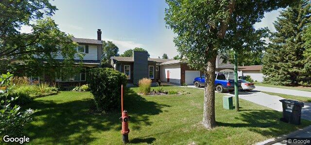 Larawan ng 380 Knowles Avenue sa Winnipeg, Manitoba