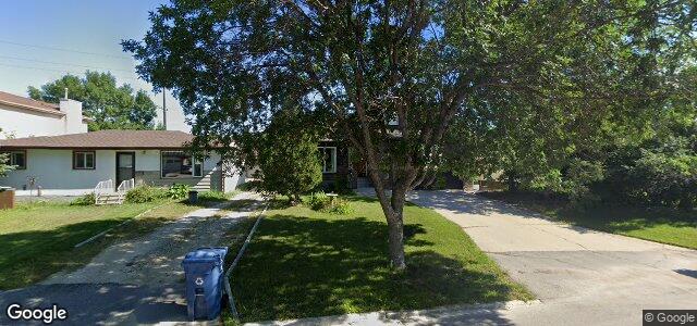 Larawan ng 381 Knowles Avenue sa Winnipeg, Manitoba