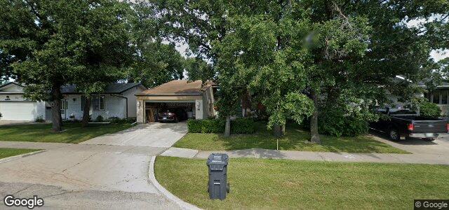 Larawan ng 381 Mcivor Avenue sa Winnipeg, Manitoba