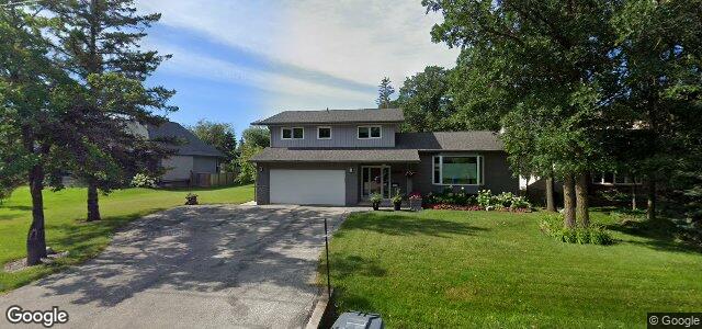 Larawan ng 382 Foxdale Avenue sa Winnipeg, Manitoba