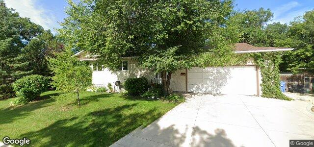 Larawan ng 385 Foxdale Avenue sa Winnipeg, Manitoba