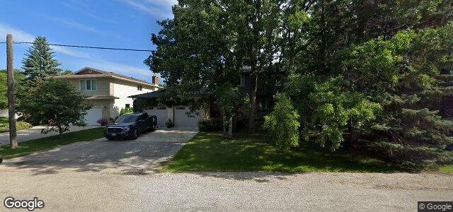 Larawan ng 393 Foxdale Avenue sa Winnipeg, Manitoba