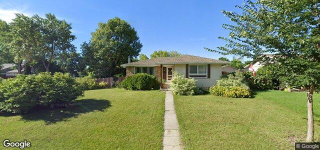 Larawan ng 4 Swiss Bay sa Winnipeg, Manitoba