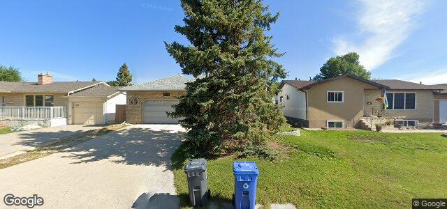 Larawan ng 403 Bonner Avenue sa Winnipeg, Manitoba