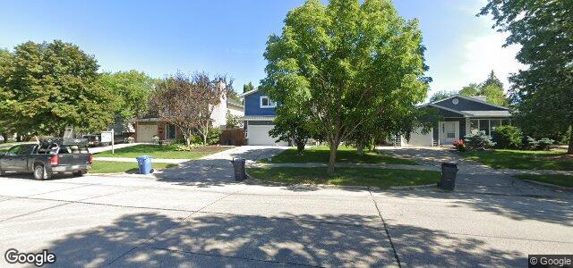 Larawan ng 403 Headmaster Row sa Winnipeg, Manitoba